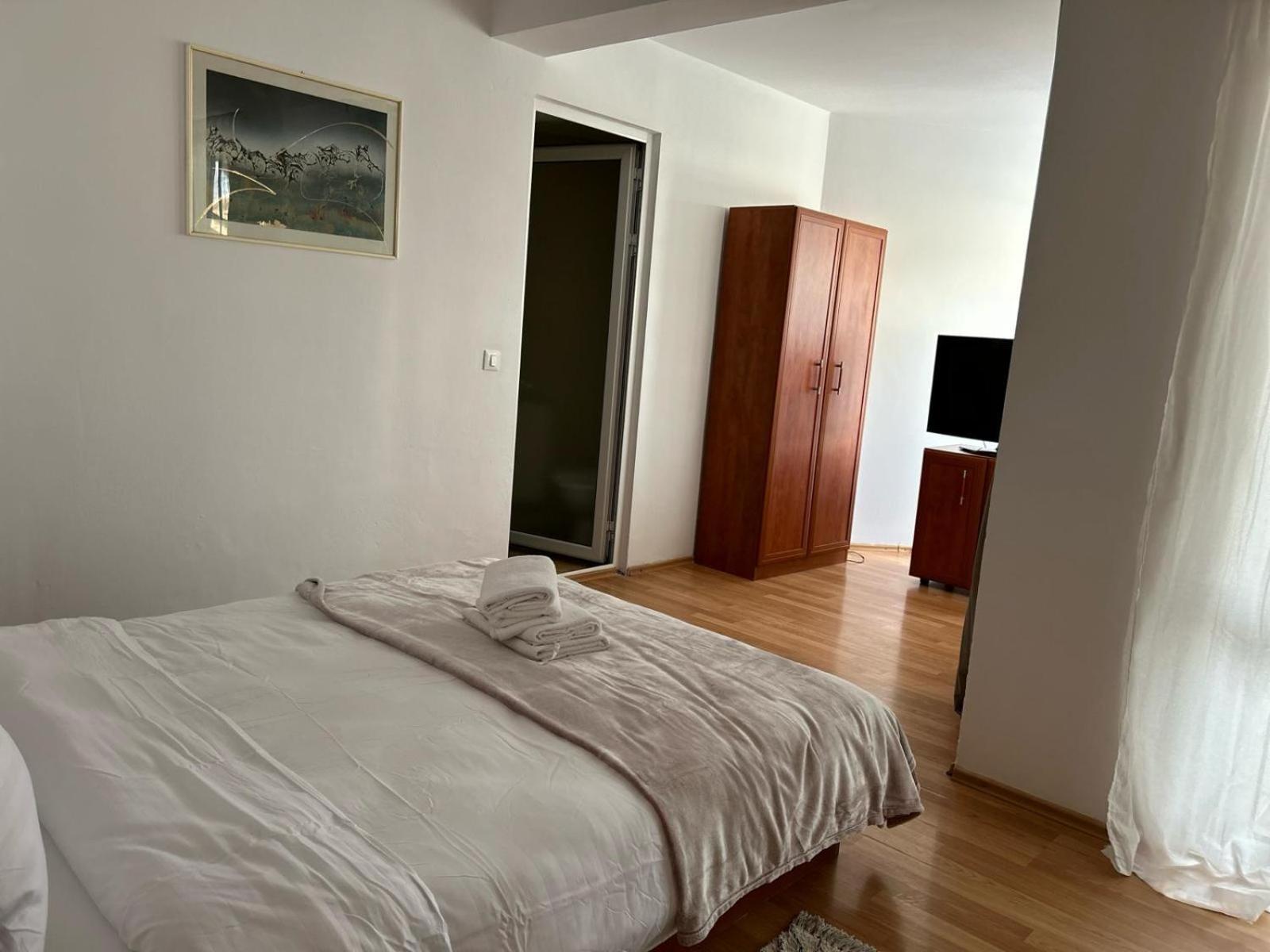 Ambra Room'S Braşov Exterior foto